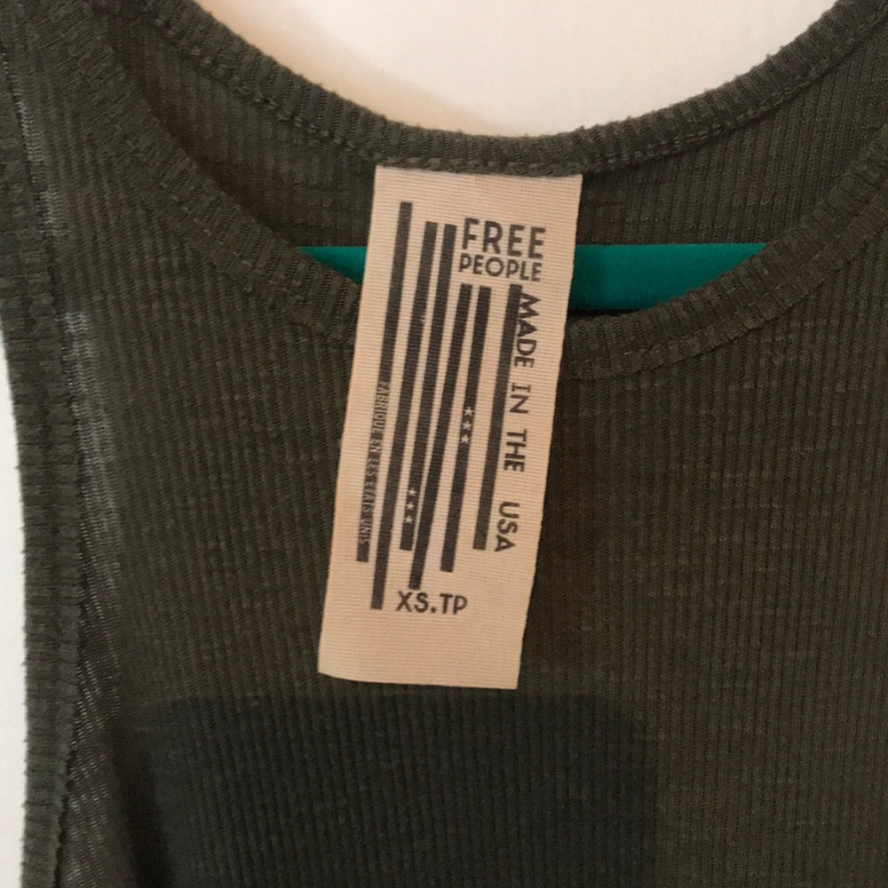 Tank top - Picture 2 of 3